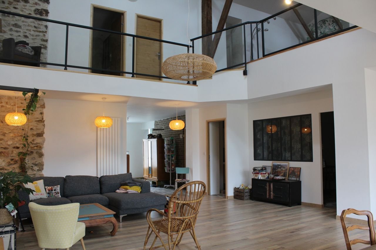 Maison en pierres rénovée proche Paris – photo 3