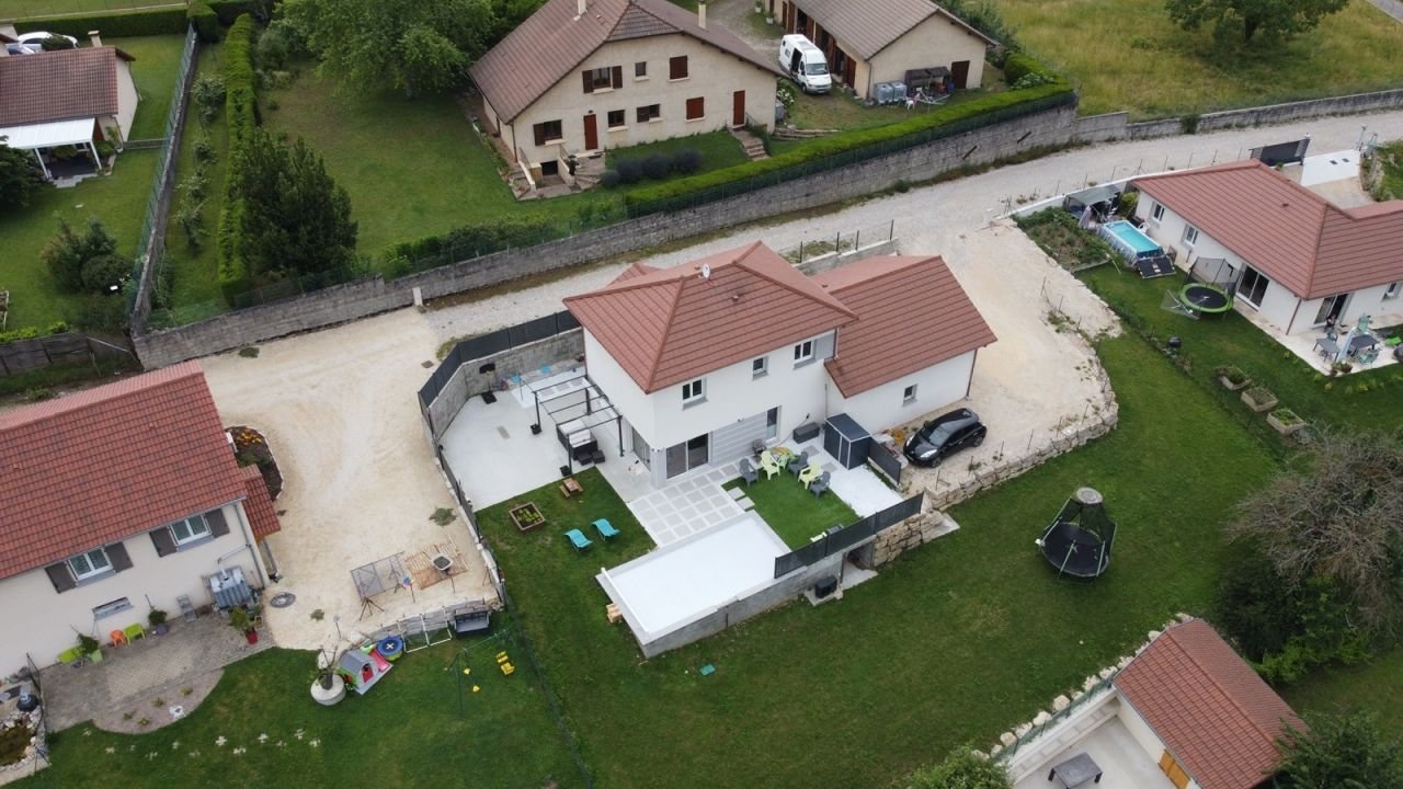 Maison moderne proche Lyon – photo 1