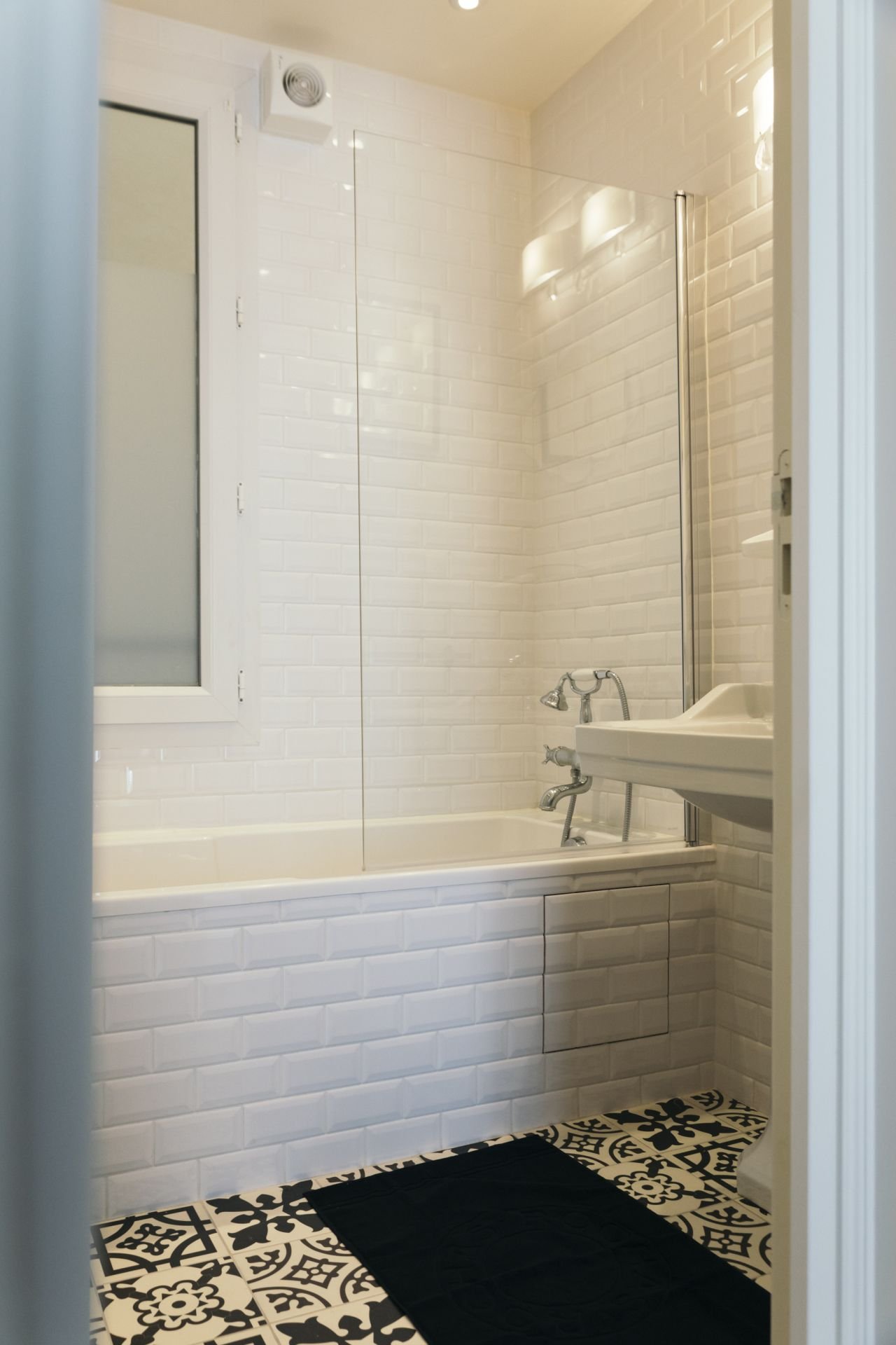 Appartement atypique à Paris – photo 7