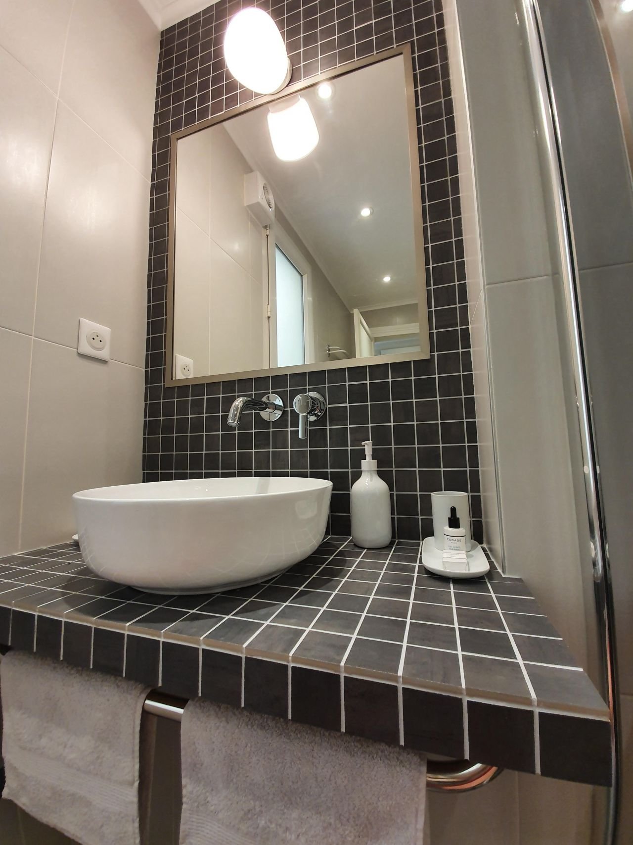 Appartement atypique à Paris – photo 22