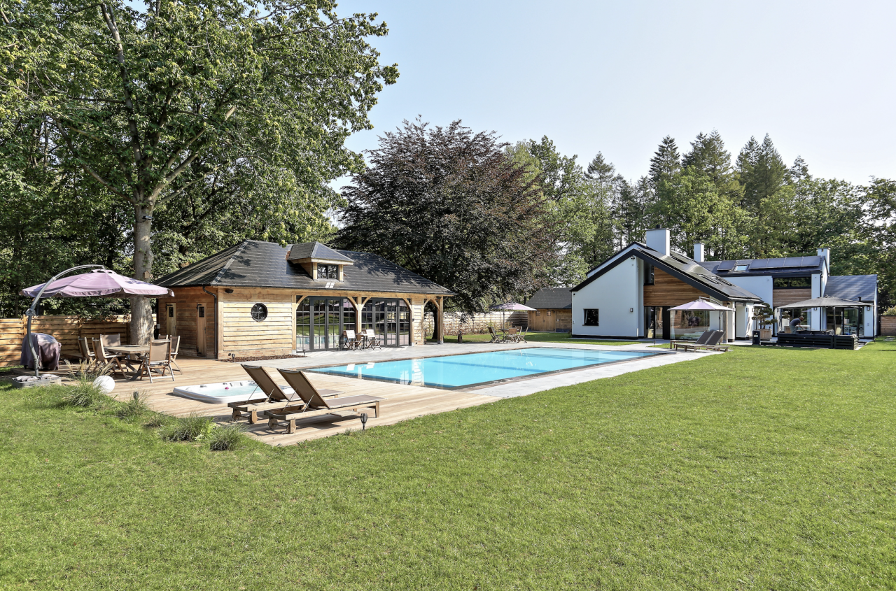 Propriété – Maison et Pool House en Belgique – photo 1