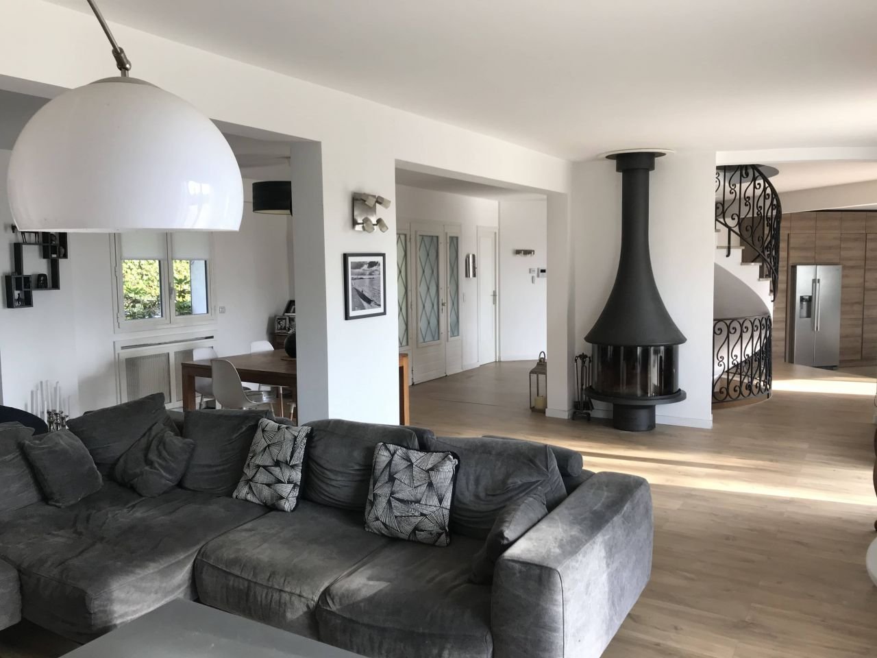 Villa contemporaine élégante en île de France – photo 3