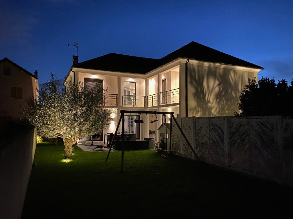 Maison moderne – photo 1