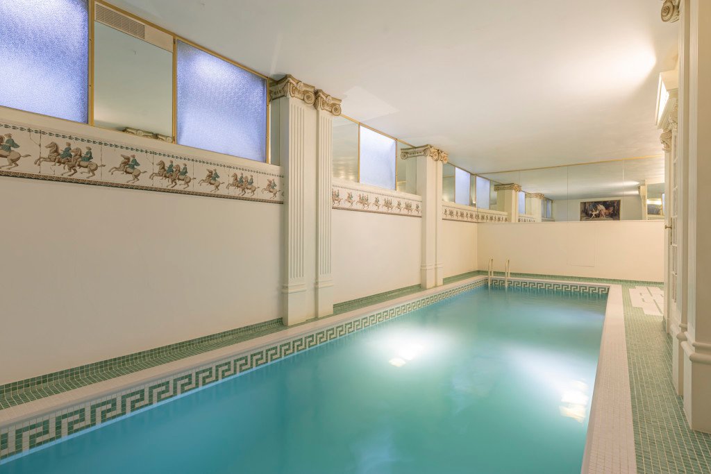 Piscine privée intérieure style ancien proche Paris – photo 10