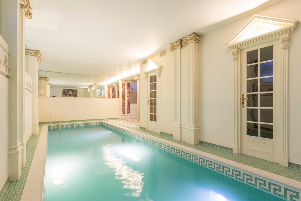 Piscine privée intérieure style ancien proche Paris – photo 11