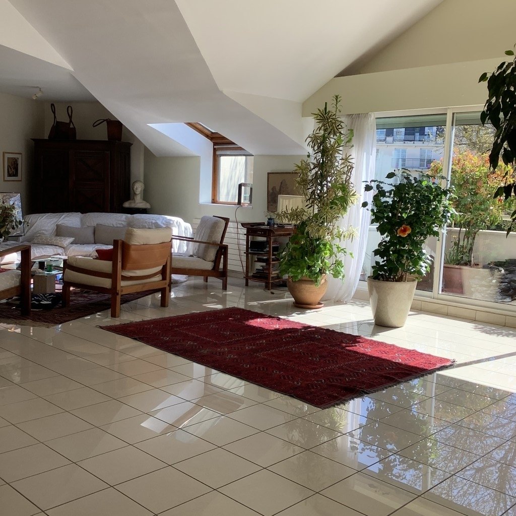 Appartement duplex, vue sur un jardin en région parisienne – photo 10