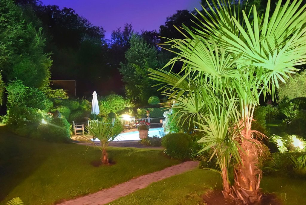 Manoir de style anglo-normand, ameublement ancien (Belgique) – photo 36