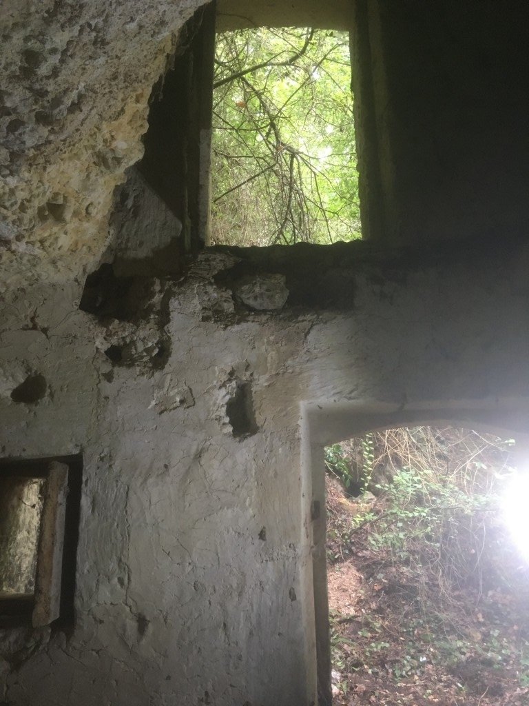 Maisonnette troglodyte – photo 10