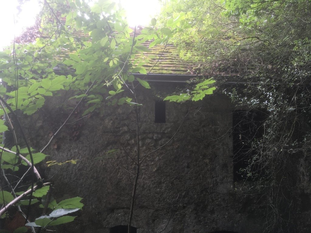 Maisonnette troglodyte – photo 12