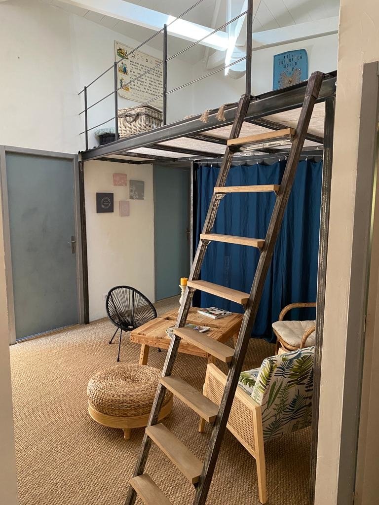 Maison atypique dans environnement boisé – photo 2