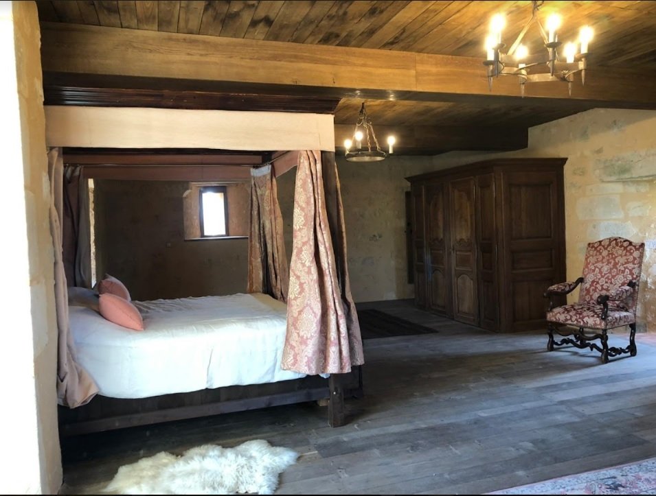 Château du XIIIème siècle – photo 1