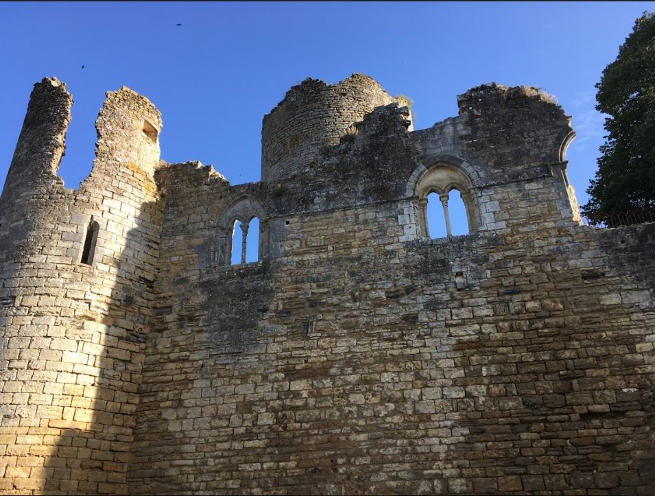 Château du XIIIème siècle – photo 6