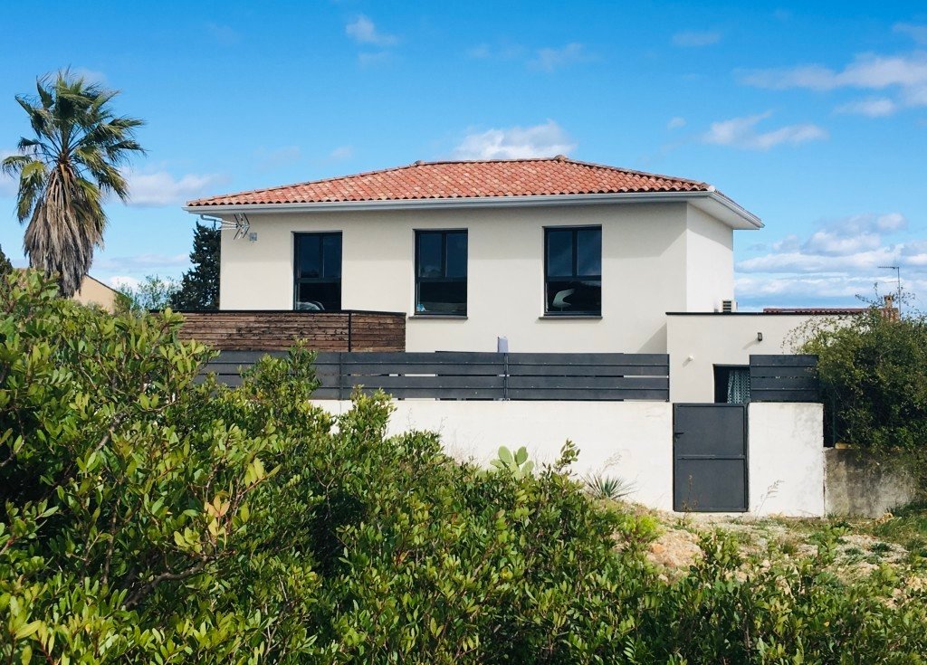 Maison avec piscine – photo 1