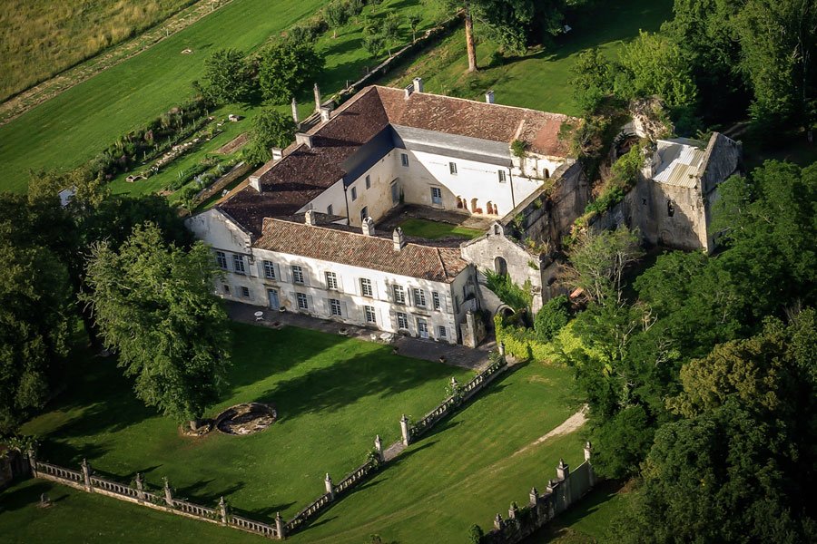 Abbaye restaurée – photo 1