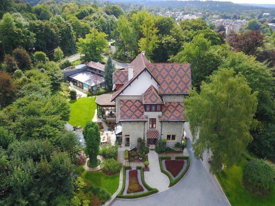 Ancien manoir de famille, hôtel – photo 1
