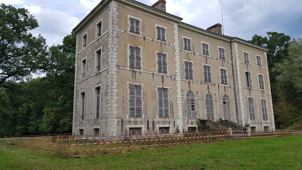 Château 1830 dans son jus – photo 1