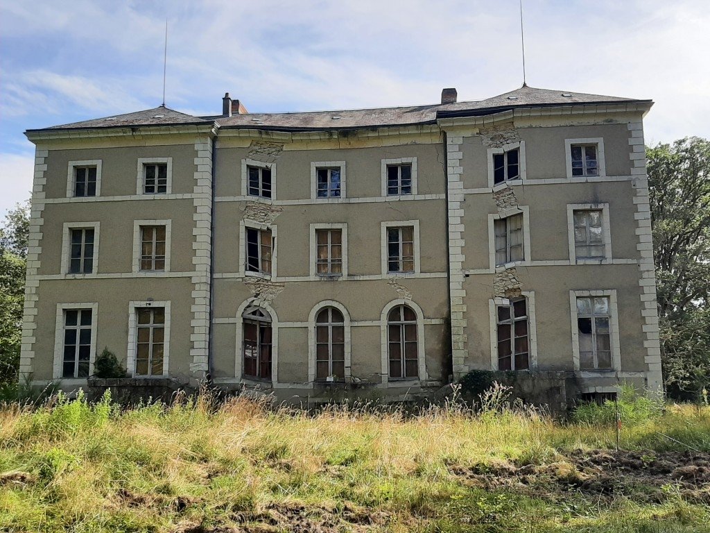 Château 1830 dans son jus – photo 2