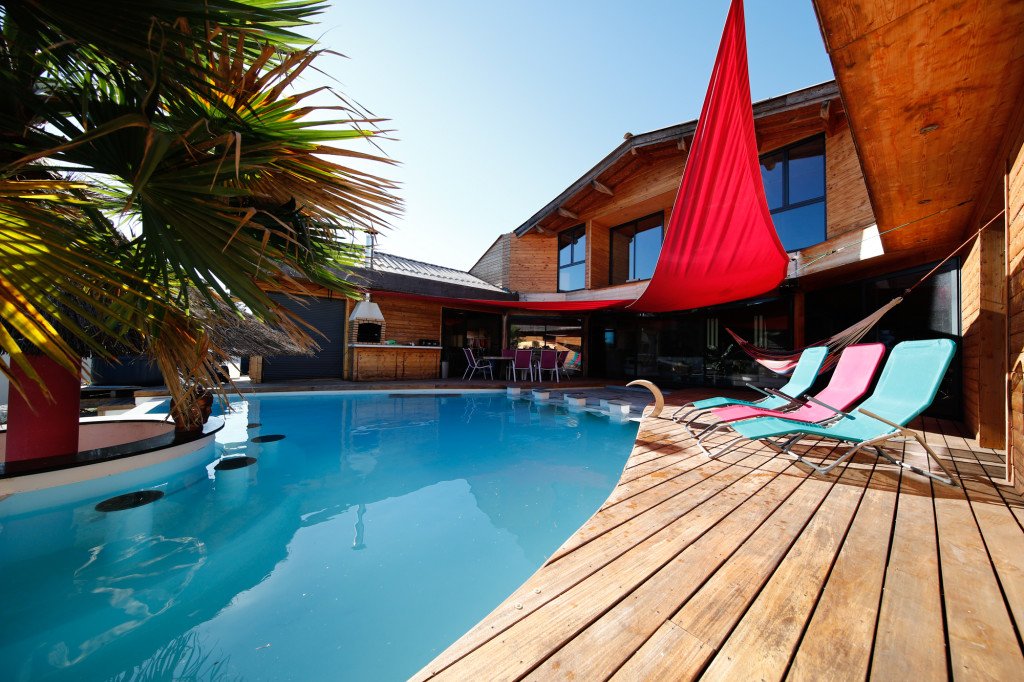 Maison contemporaine atypique en bois – photo 2