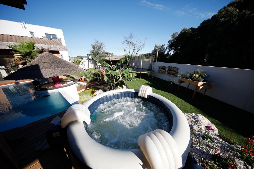 Maison contemporaine atypique en bois – photo 7