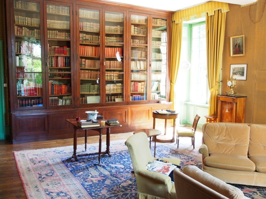 Château entouré de douves – photo 5