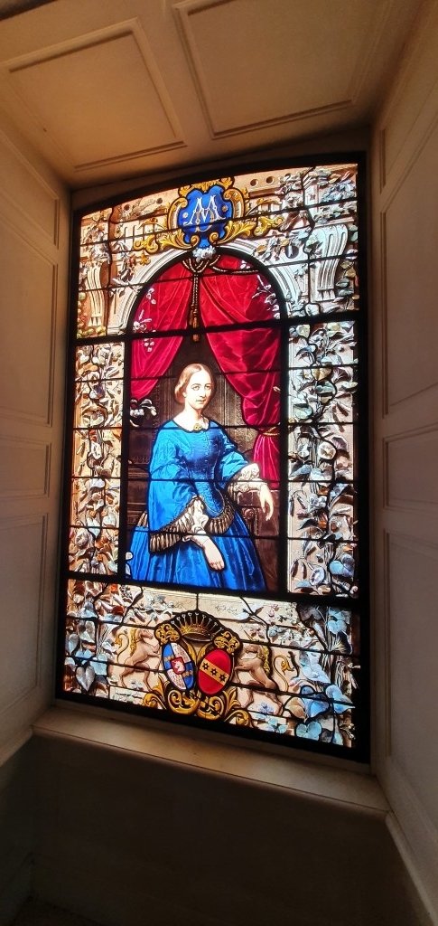 Château entouré de douves – photo 10