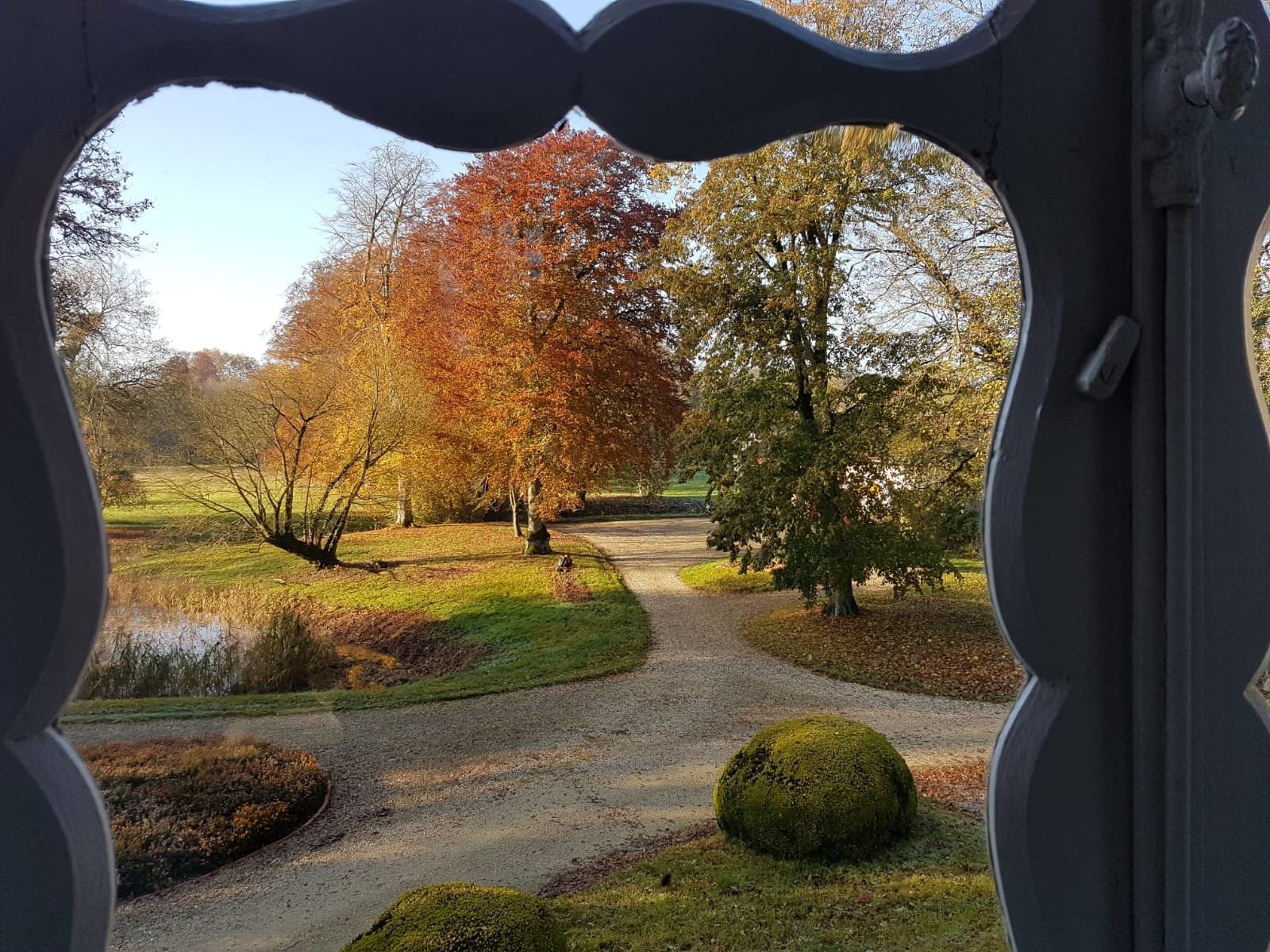 Château entouré de douves – photo 11