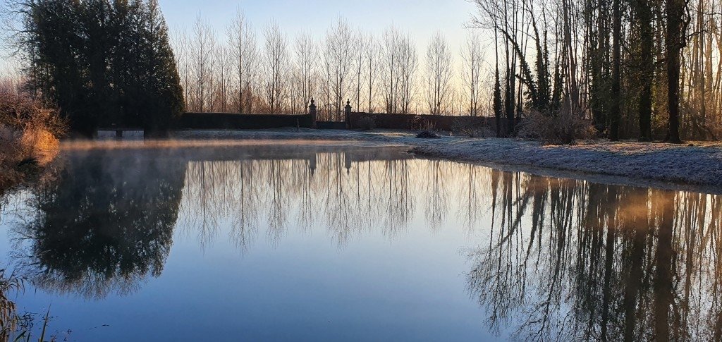 Château entouré de douves – photo 13