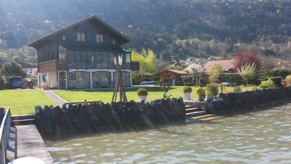 Chalet au bord du lac – photo 3