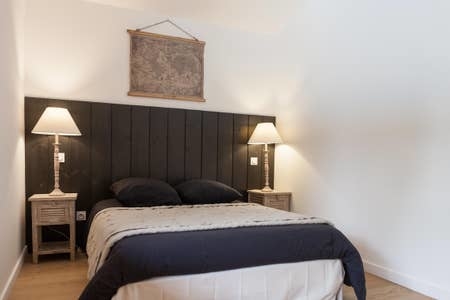 Maison dans un parc avec dépendance – photo 6