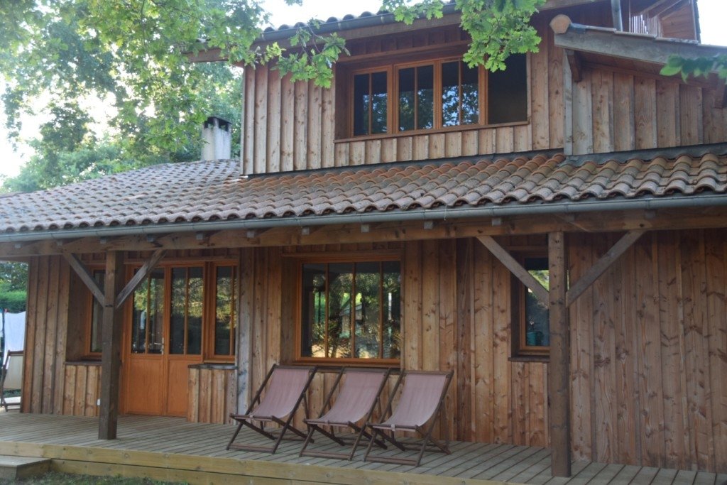 Maison dans un parc avec dépendance – photo 12