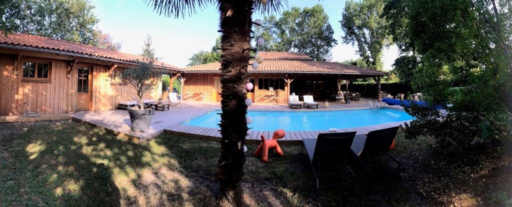 Maison dans un parc avec dépendance – photo 13