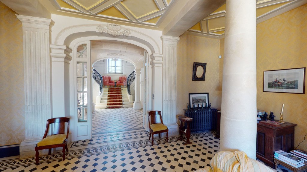 Belle demeure historique des 17/18ème siècles – photo 8