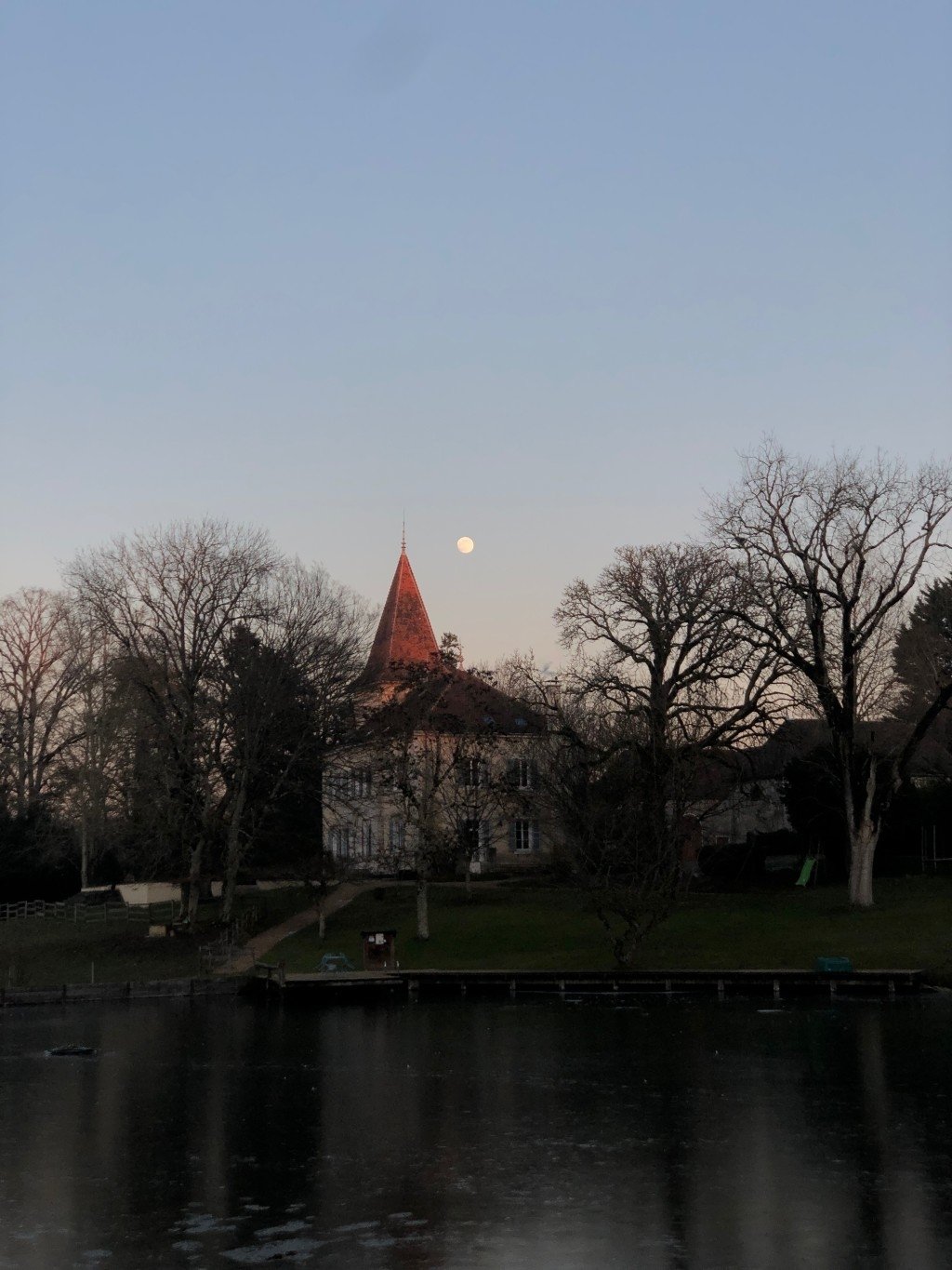 Château rénové, charme de l’ancien – photo 12