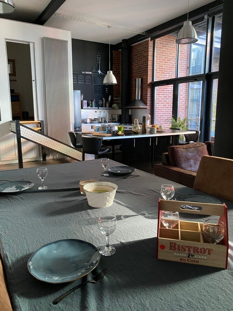 Appartement dans un bâtiment chargé d’histoire – photo 1