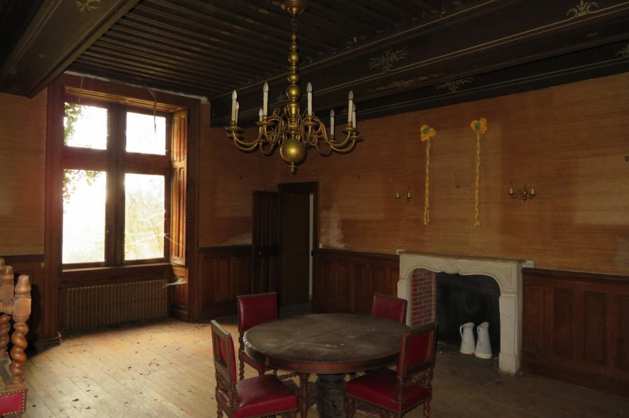 Château sur terrain de 5Ha – photo 8