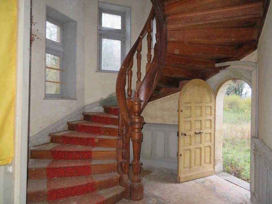 Château sur terrain de 5Ha – photo 10