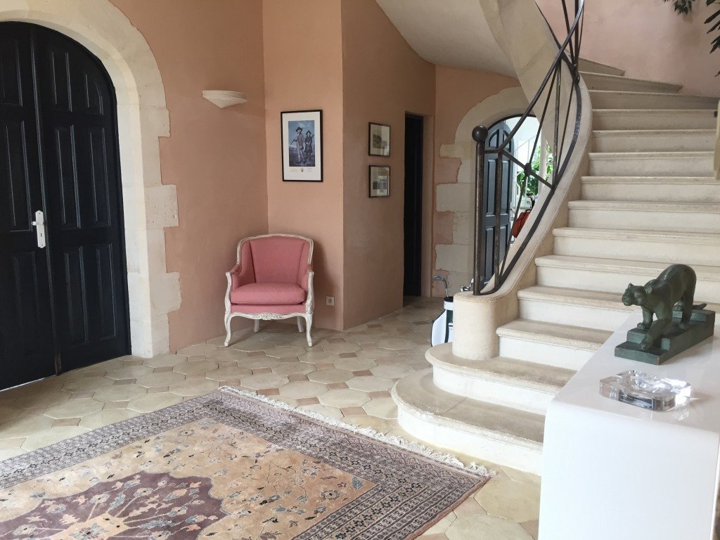 Château avec terrain de golf et dépendances – photo 3