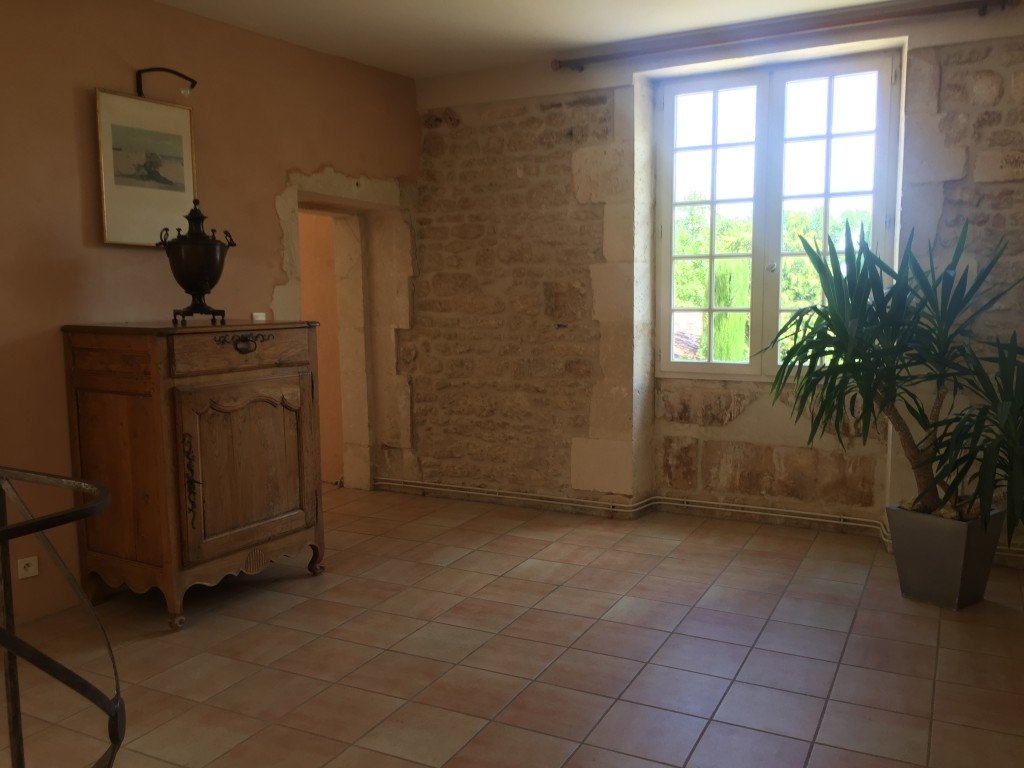 Château avec terrain de golf et dépendances – photo 10