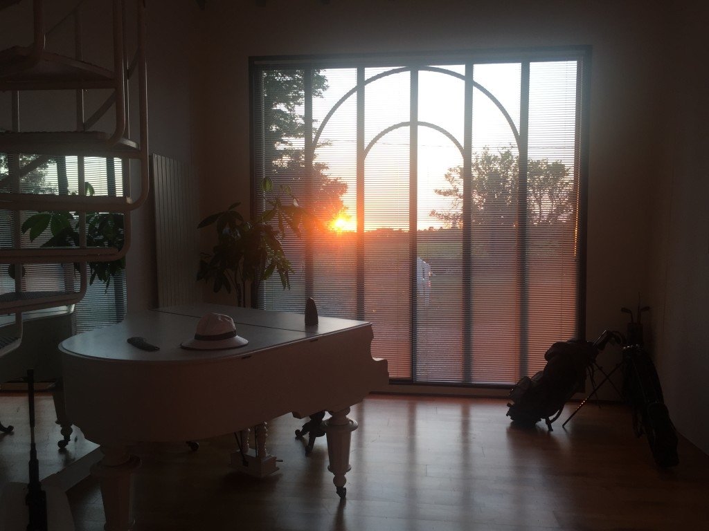 Château avec terrain de golf et dépendances – photo 15