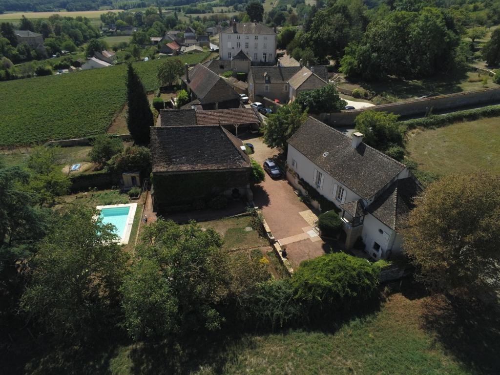 Maison vigneronne avec piscine – photo 1