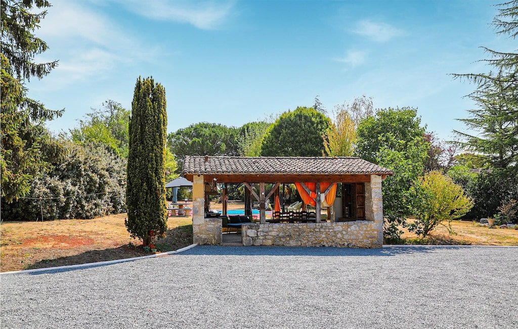 Longère authentique avec piscine – photo 2