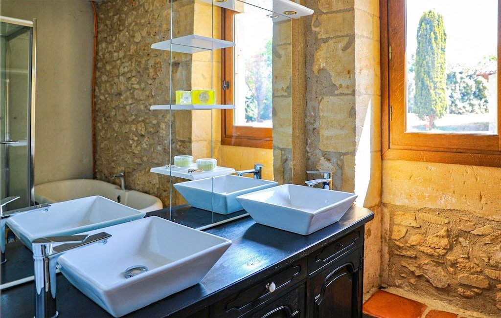 Longère authentique avec piscine – photo 8