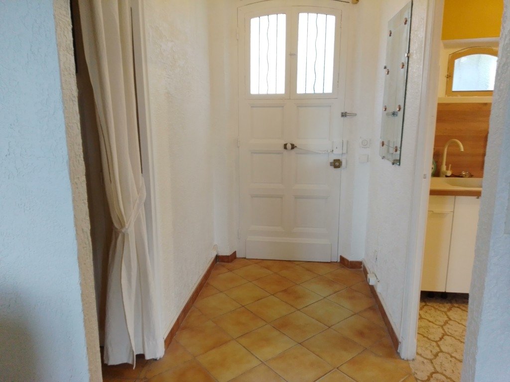 Appartement au premier étage d’une villa – photo 10