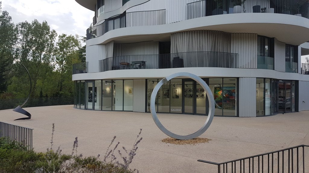 Espace atypique spacieux et lumineux – photo 1