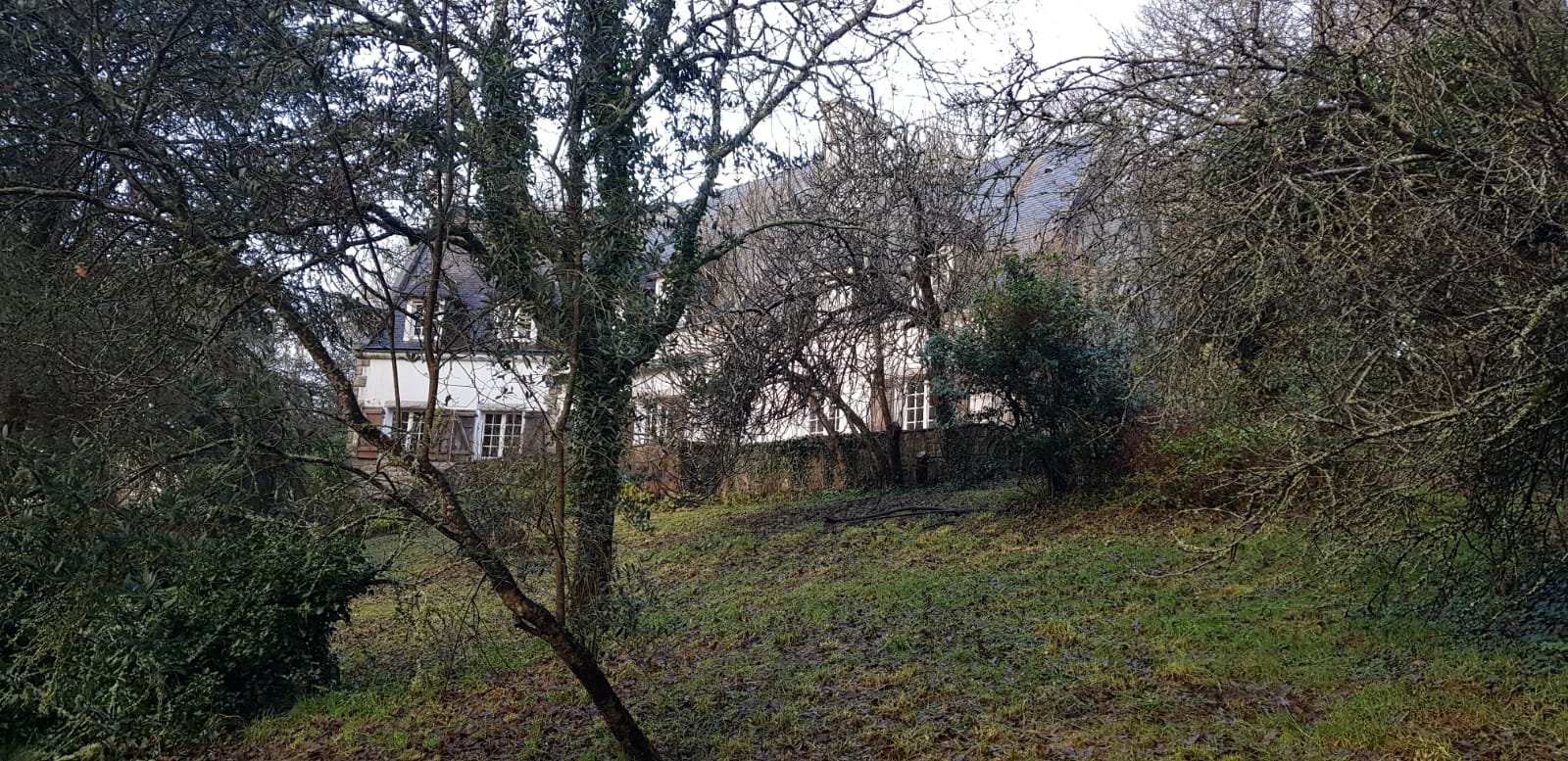 Maison typique peu meublée – photo 1