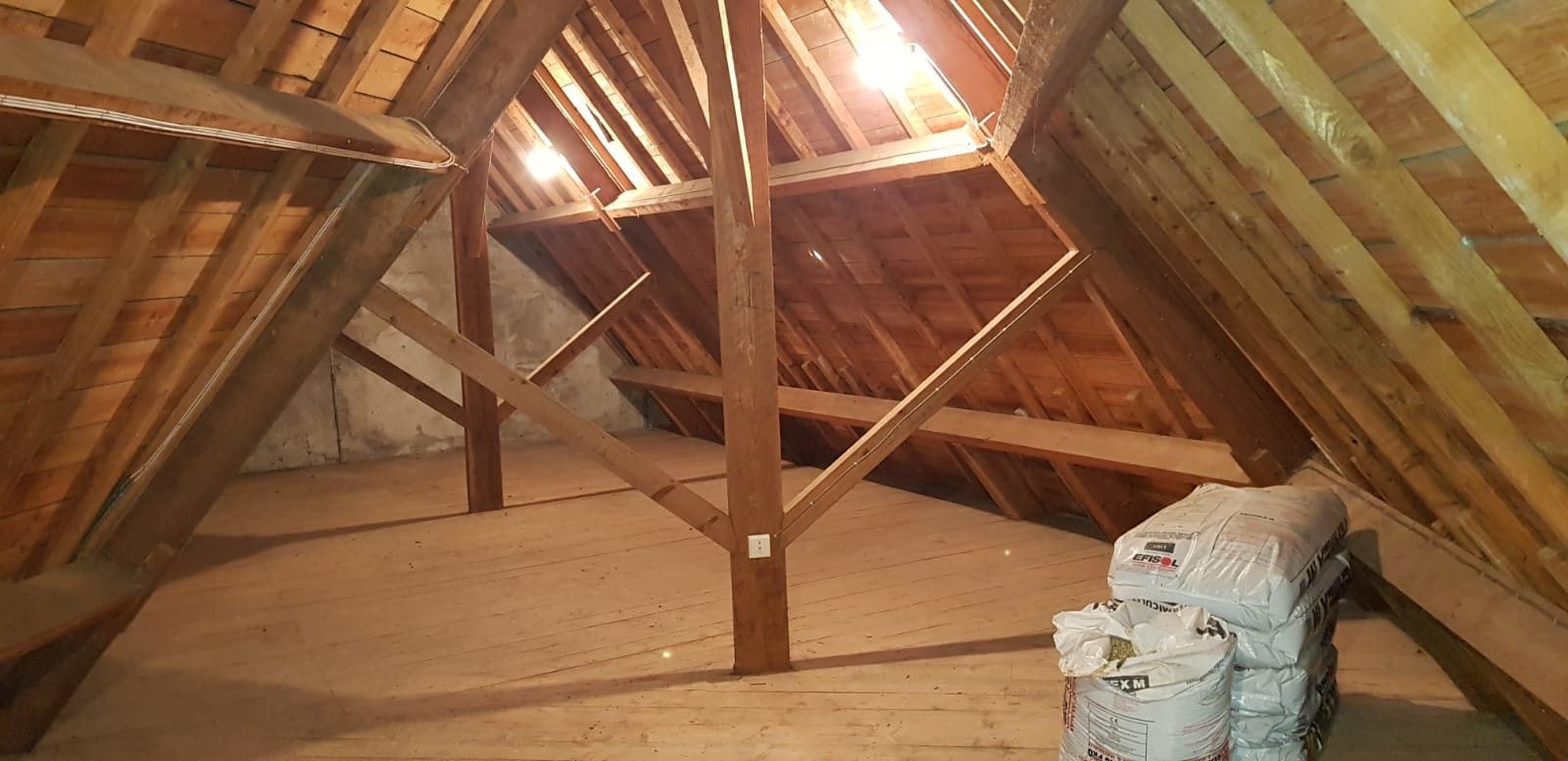 Maison typique peu meublée – photo 9