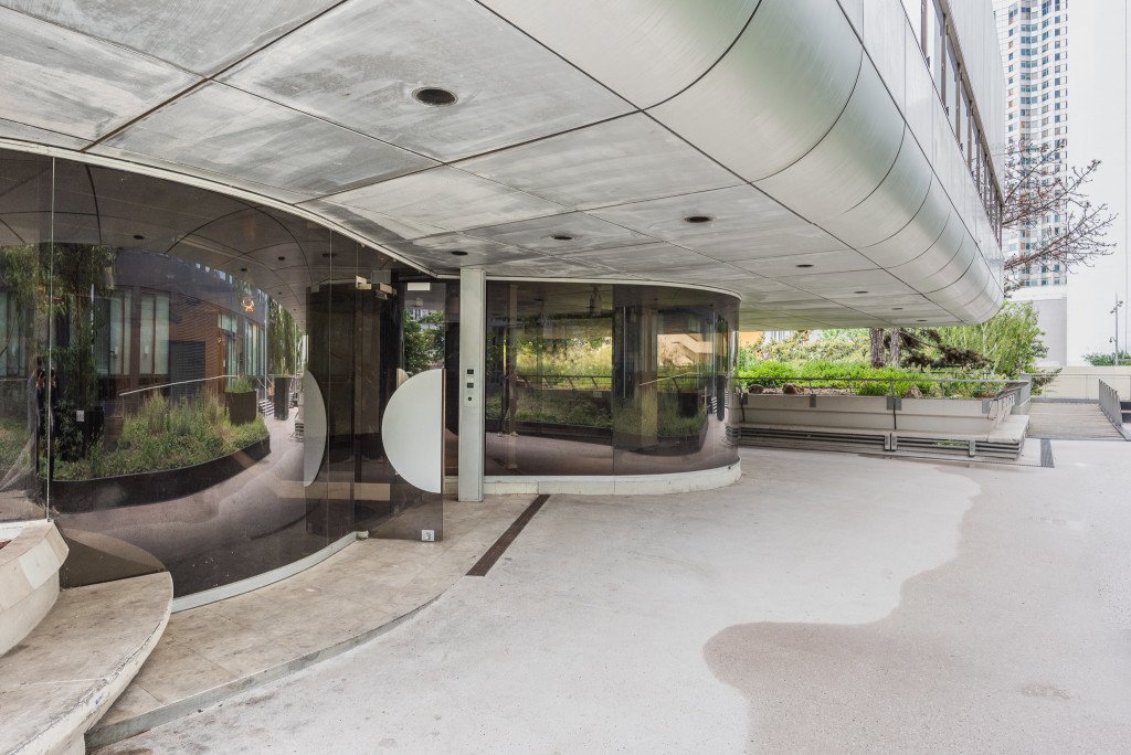 Immeuble futuriste – photo 3