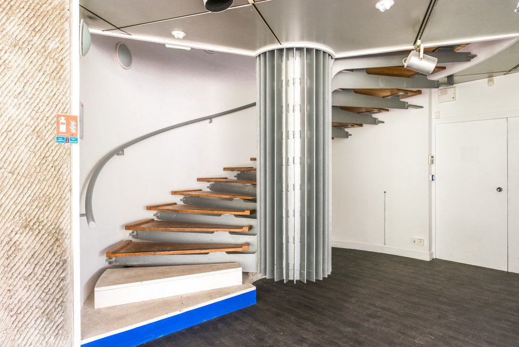 Immeuble futuriste – photo 21