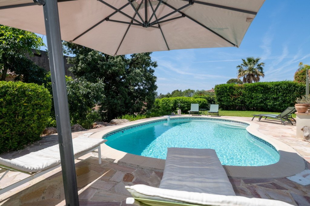 Villa avec jardin et piscine – photo 4