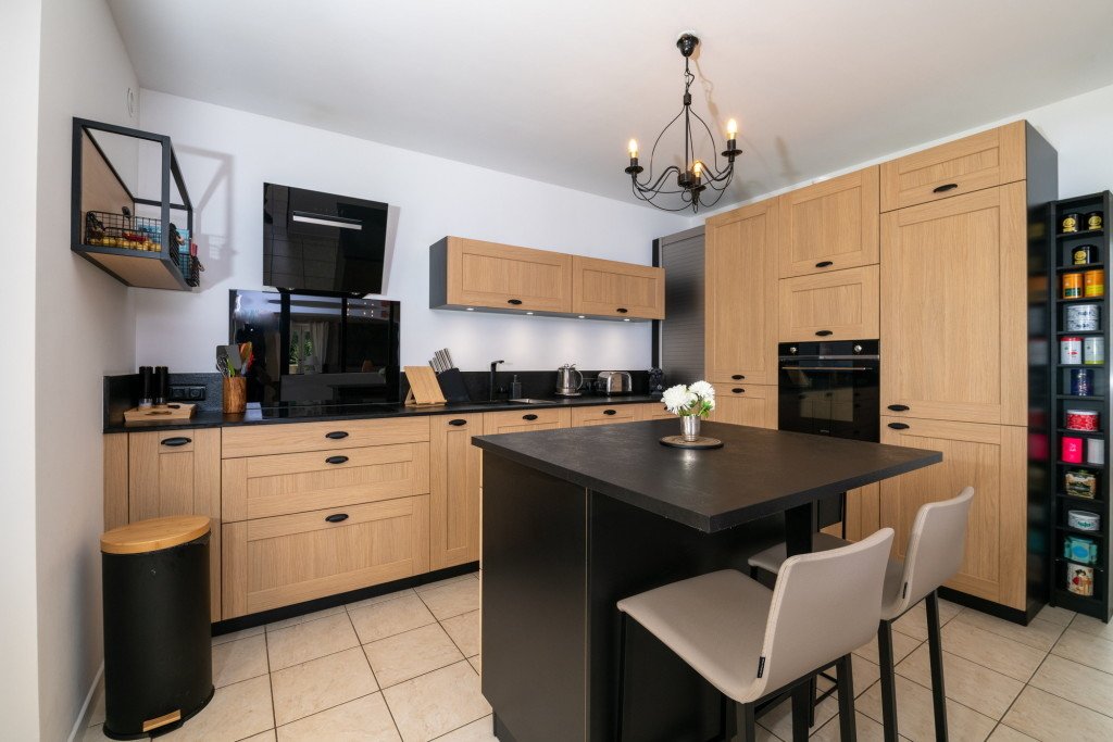 Villa avec jardin et piscine – photo 12